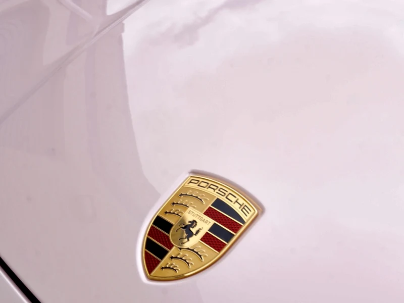 Porsche Cayenne GTS with liquid metal shell pink color PPF