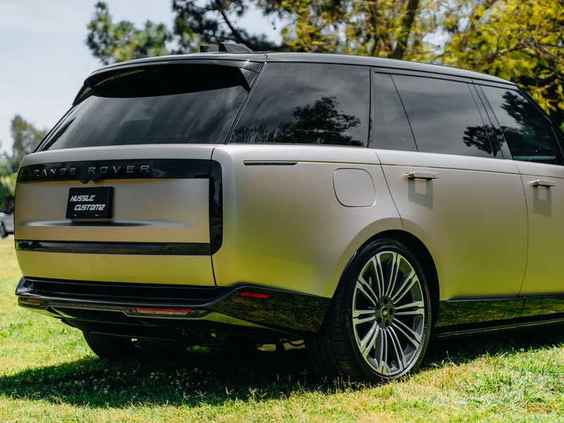 Range Rover ceramic coated surface with hydrophobic water beading