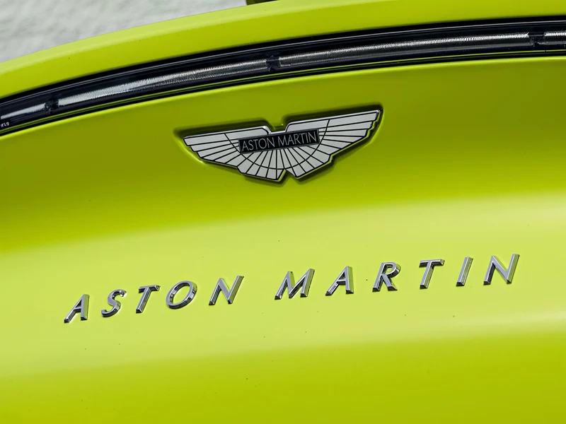 Aston Martin DBX 707 Vinyl Wrap — photo 2 — Hussle Customz Los Angeles