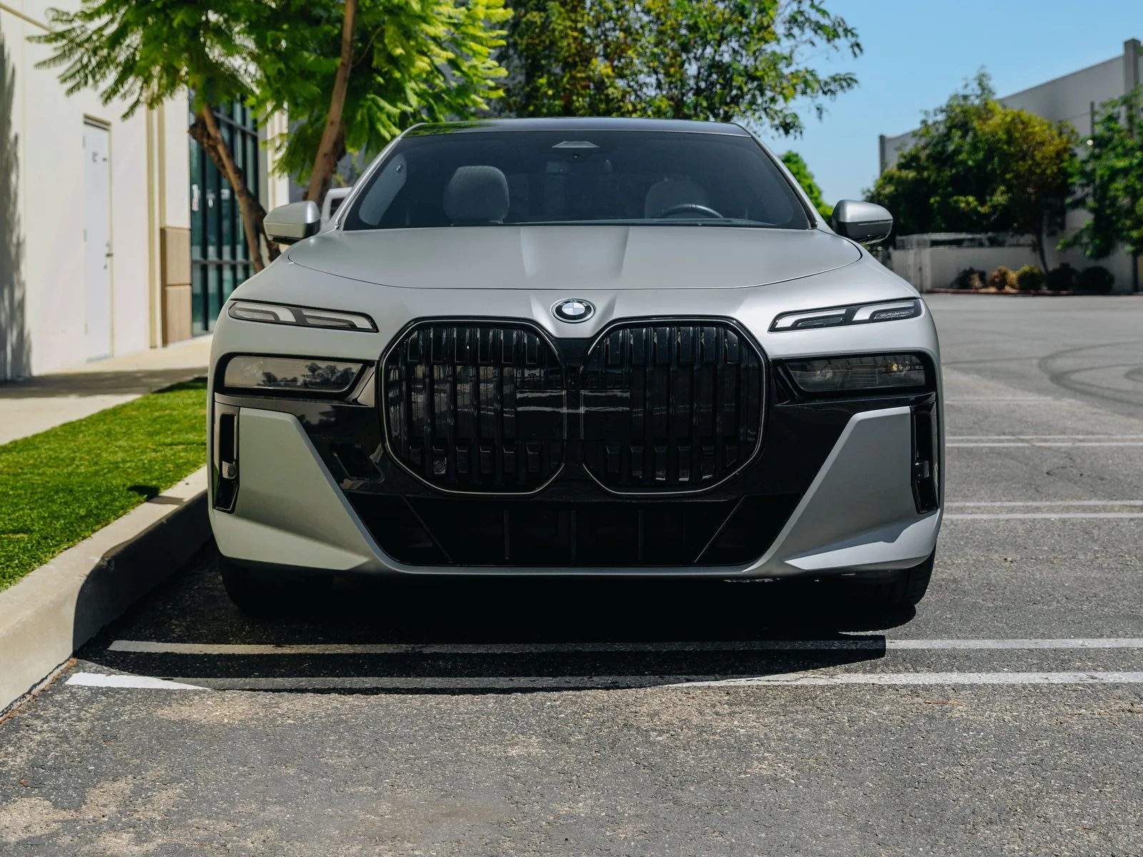 BMW i7 Matte Anthracite Grey Vinyl Wrap — photo 3 — Hussle Customz Los Angeles