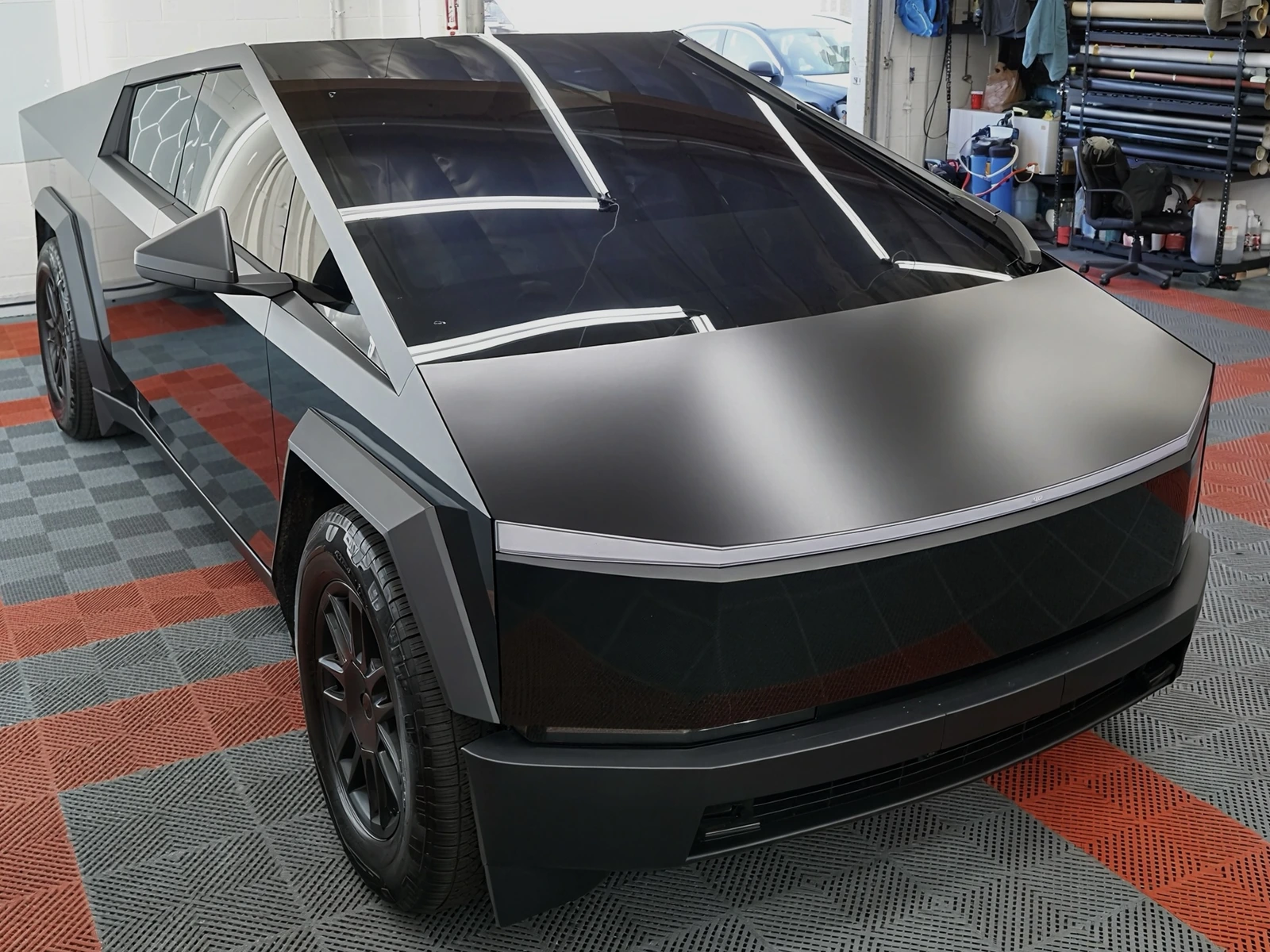Tesla Cybertruck Gloss + Satin — photo 1 — Hussle Customz Los Angeles