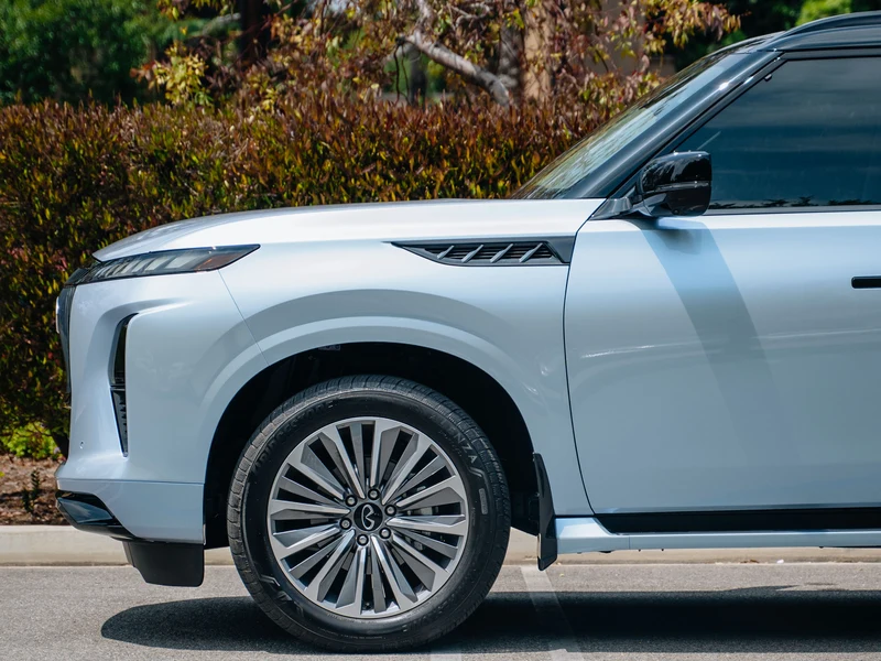 Infiniti QX80 Liquid Metallic Grayish Blue PPF — photo 4 — Hussle Customz Los Angeles