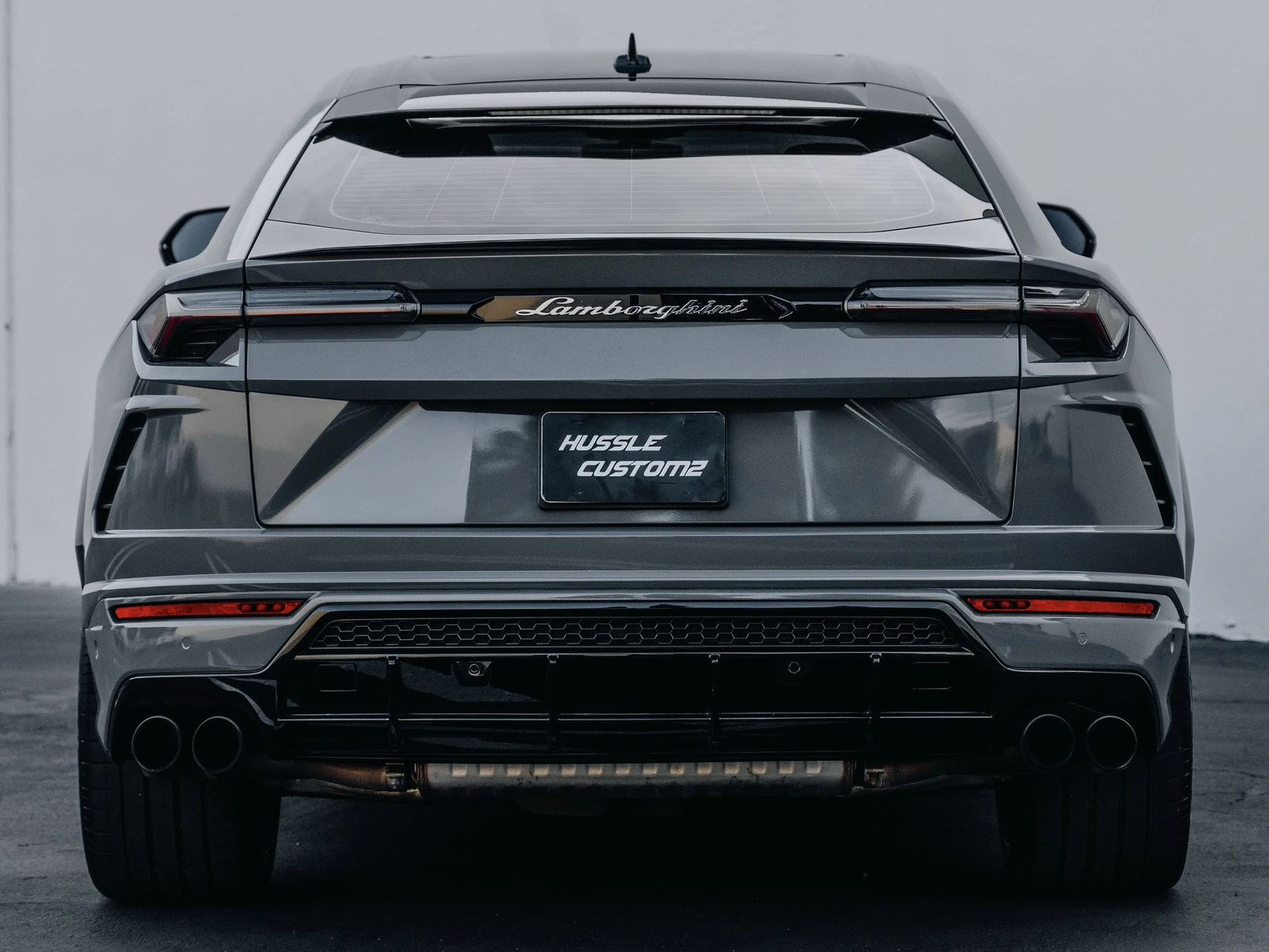 Lamborghini Urus Vinyl Wrap — photo 2 — Hussle Customz Los Angeles