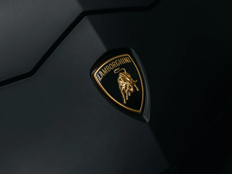 Lamborghini Urus Matte Black Vinyl Wrap — photo 2 — Hussle Customz Los Angeles