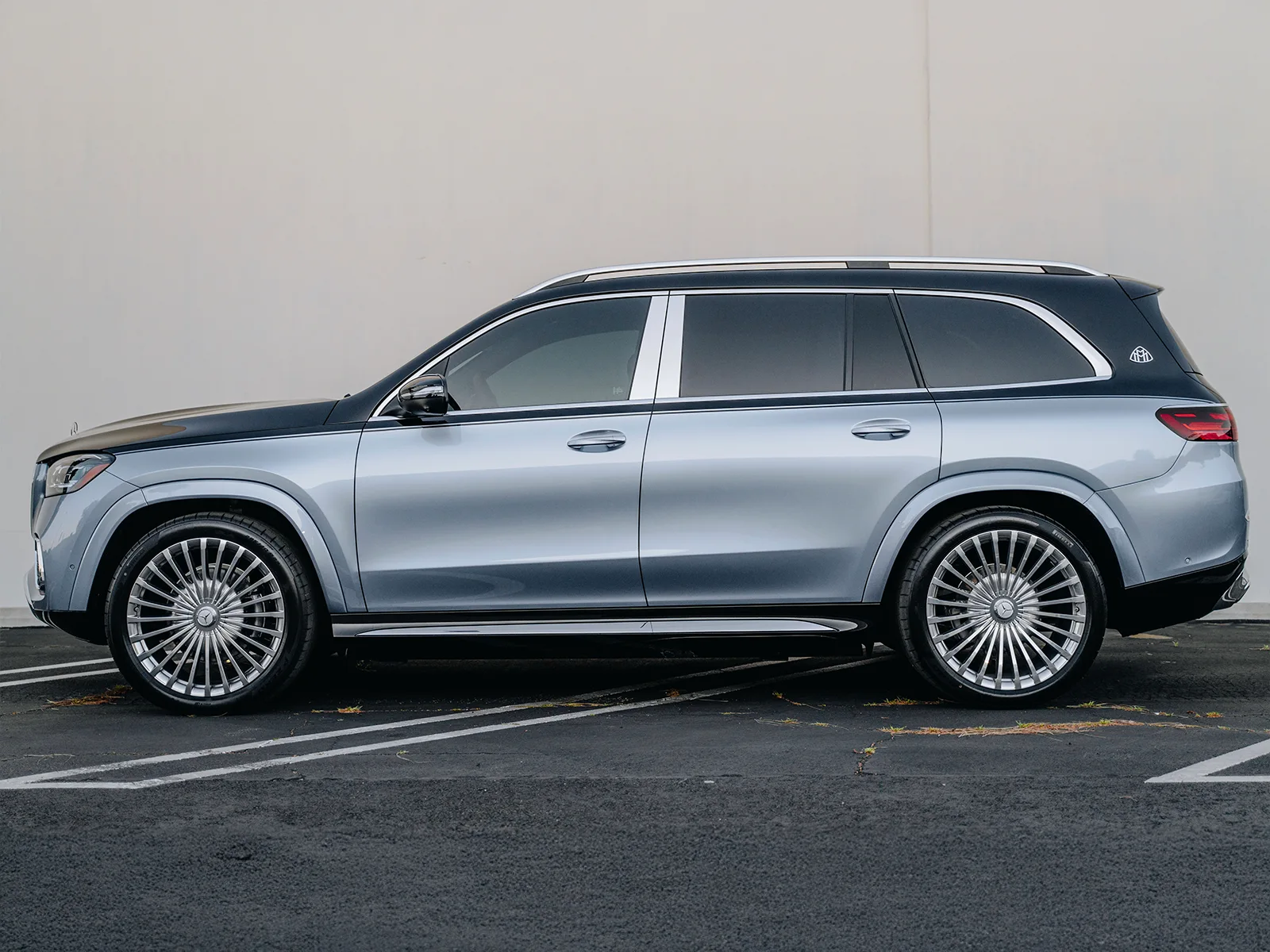 Mercedes-Maybach GLS600 Gloss Black — photo 2 — Hussle Customz Los Angeles