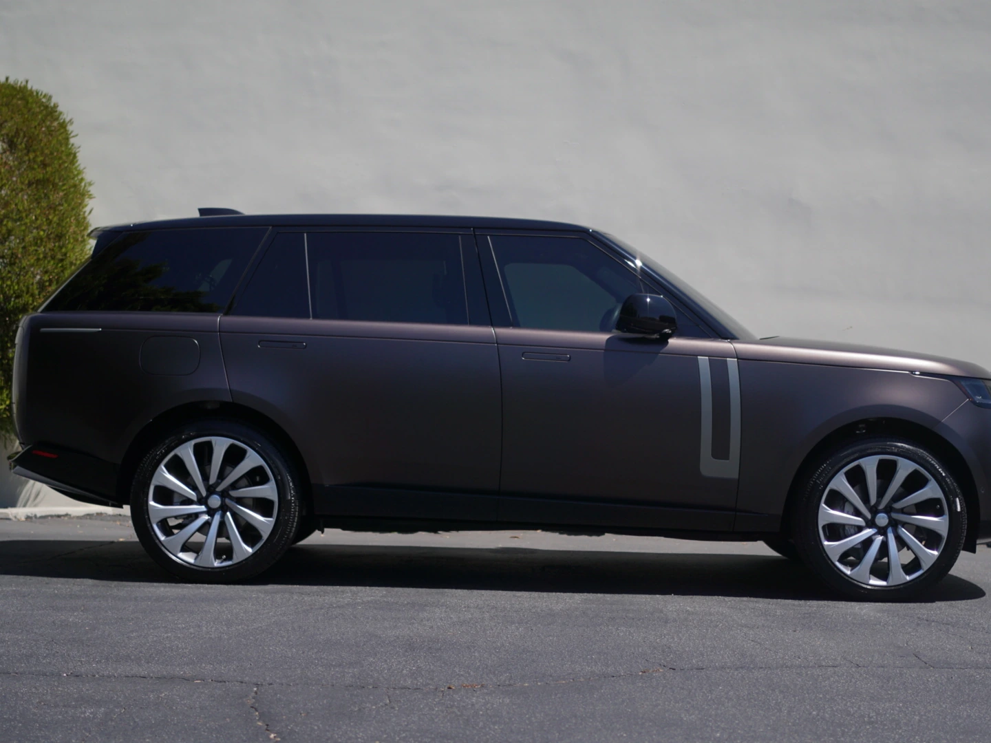 Range Rover Sport Matte Brown — photo 3 — Hussle Customz Los Angeles