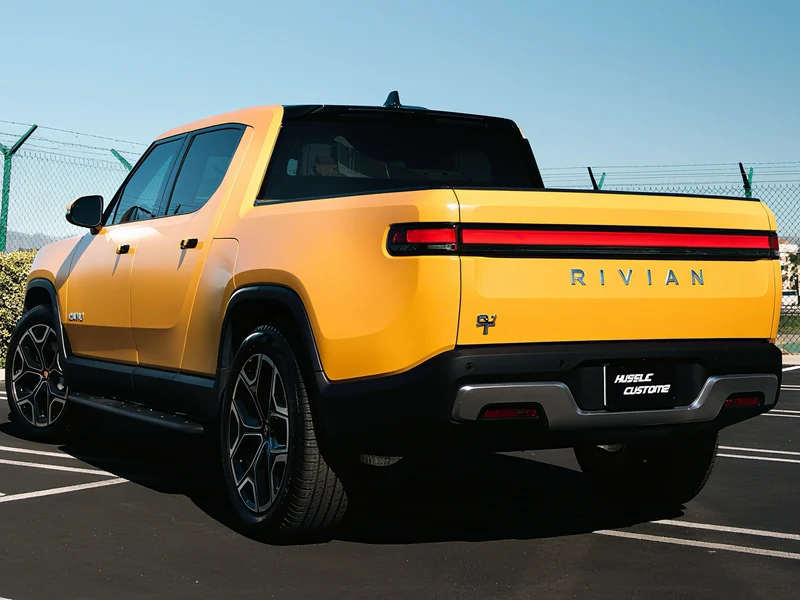 Rivian R1T Matte PPF, Ceramic Tint — photo 3 — Hussle Customz Los Angeles