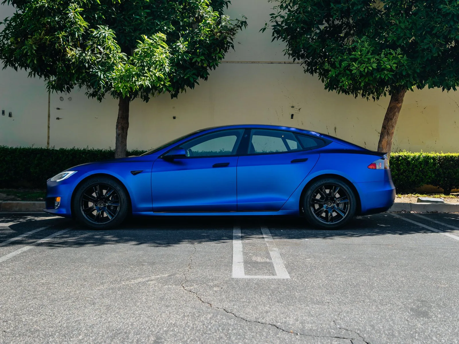 Tesla Model S Vinyl Wrap, Chrome Delete, Powder Coating, Ceramic Coating — photo 2 — Hussle Customz Los Angeles