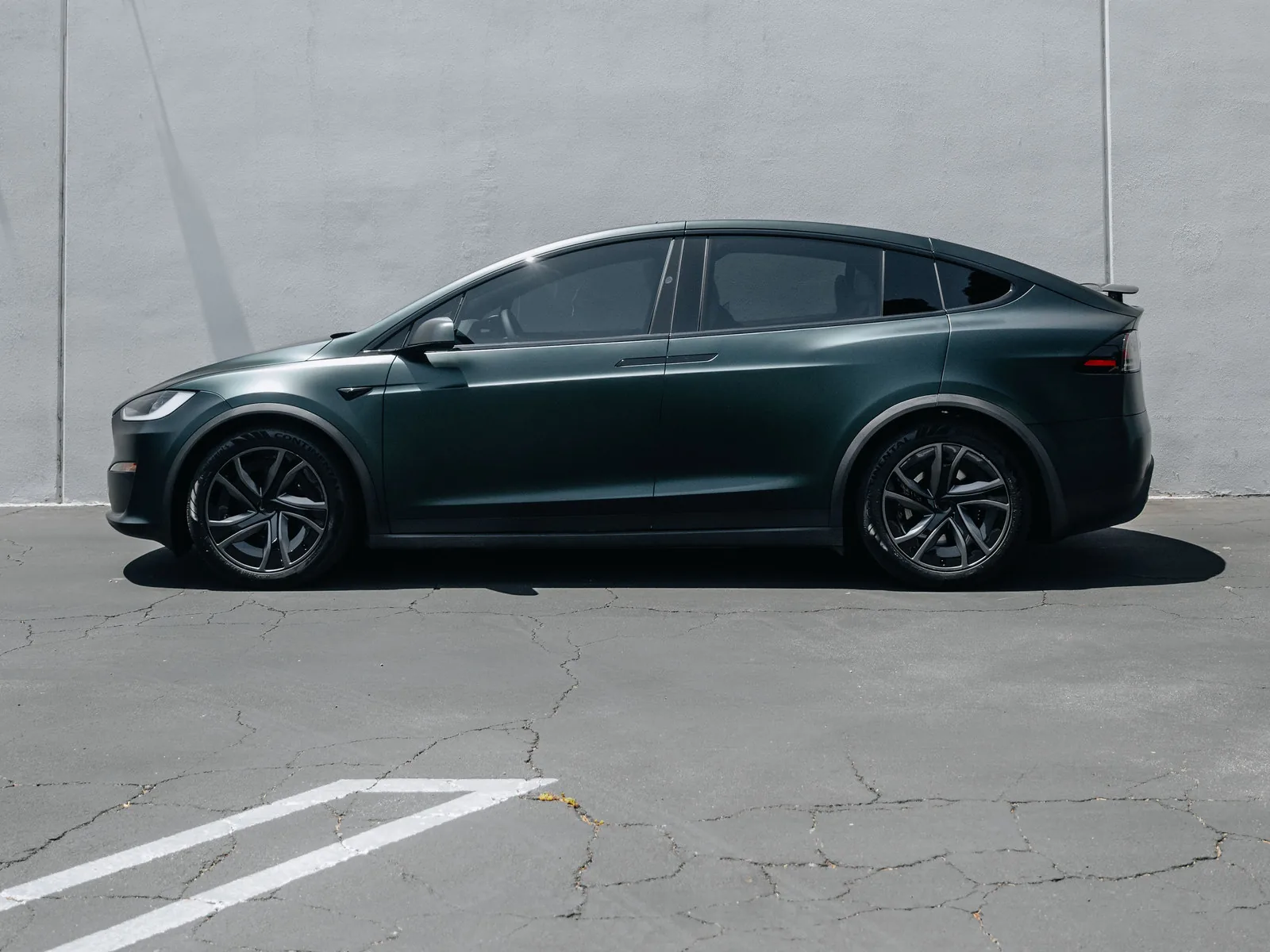 Tesla Model X Vinyl Wrap, Ceramic Tint, Ceramic Coating — photo 3 — Hussle Customz Los Angeles