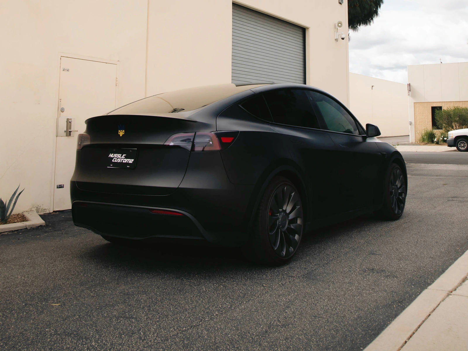 Tesla Model Y Matte Black — photo 2 — Hussle Customz Los Angeles
