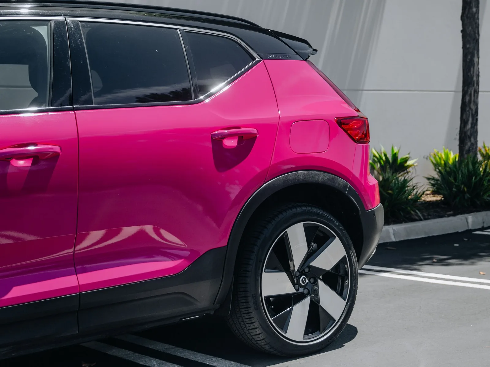 Volvo XC40 Gloss Hot Pink Vinyl Wrap, Ceramic Coating — photo 4 — Hussle Customz Los Angeles